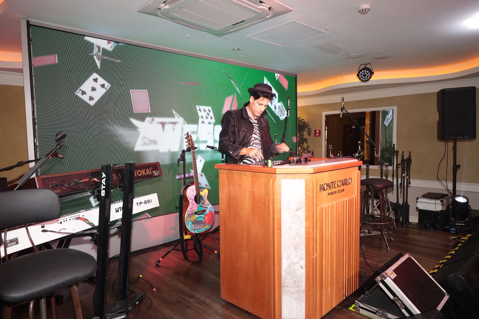 WhatsApp Image 2025-05-08 at 16.00.29 (1)